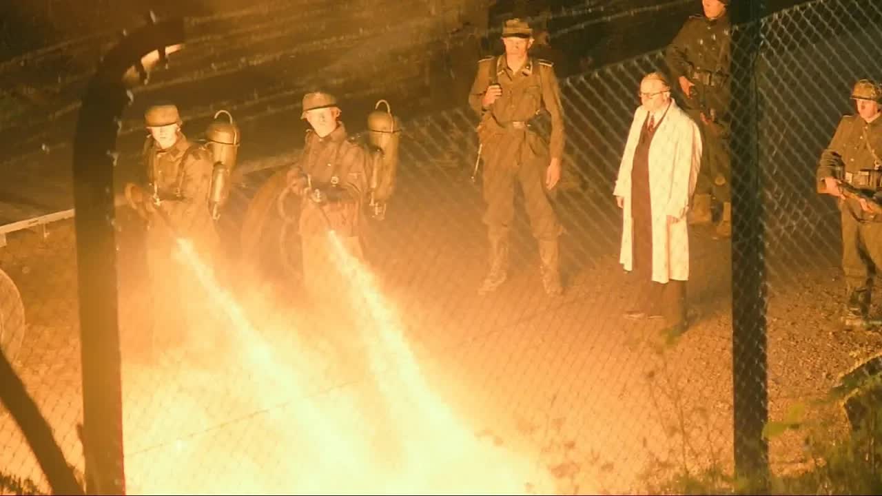 二戰裡的喪屍，喪屍病毒竟是從瀝青裡面提煉出來的！新喪屍片《霸主》