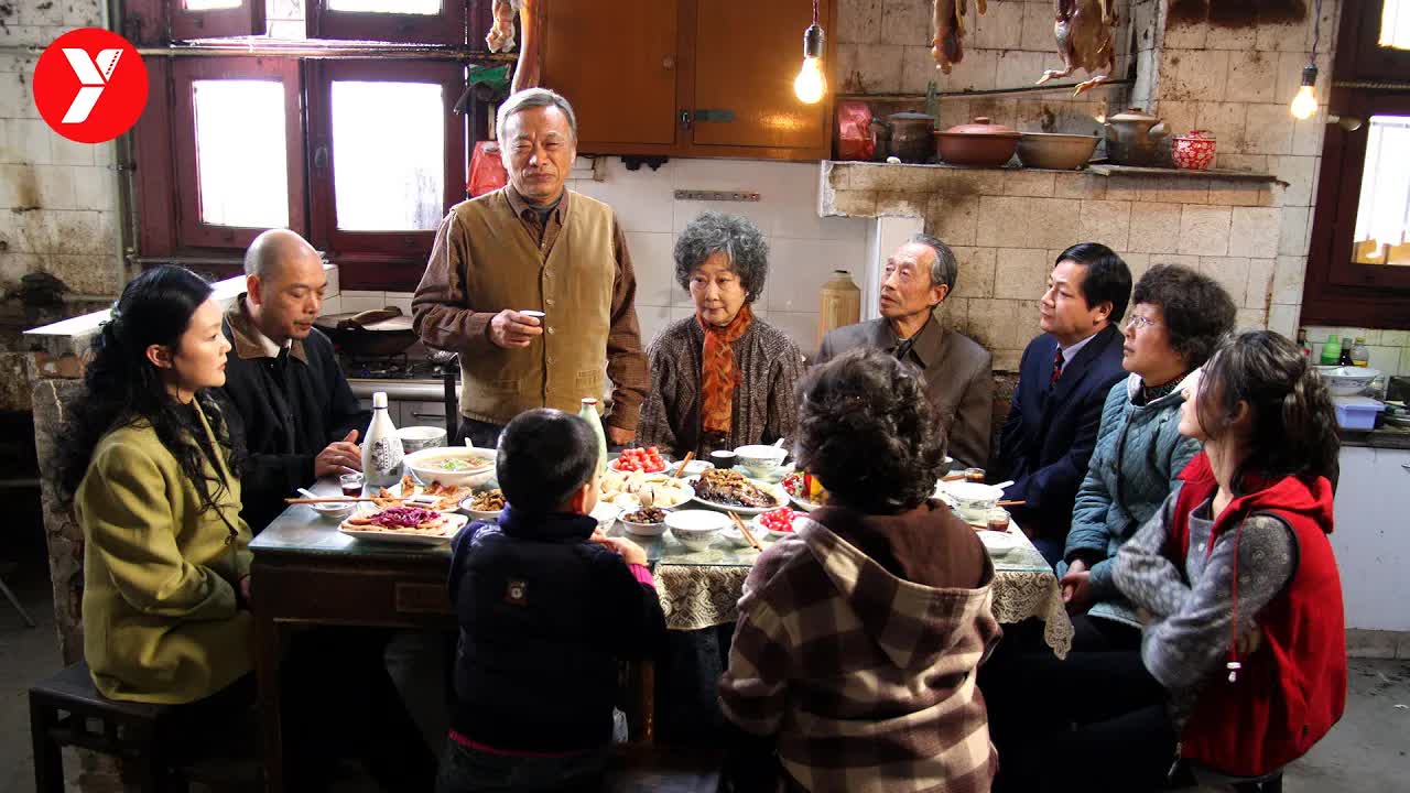 【越哥】延迟3年上映，题材大胆，情怀满分，不要因为名字错过它！