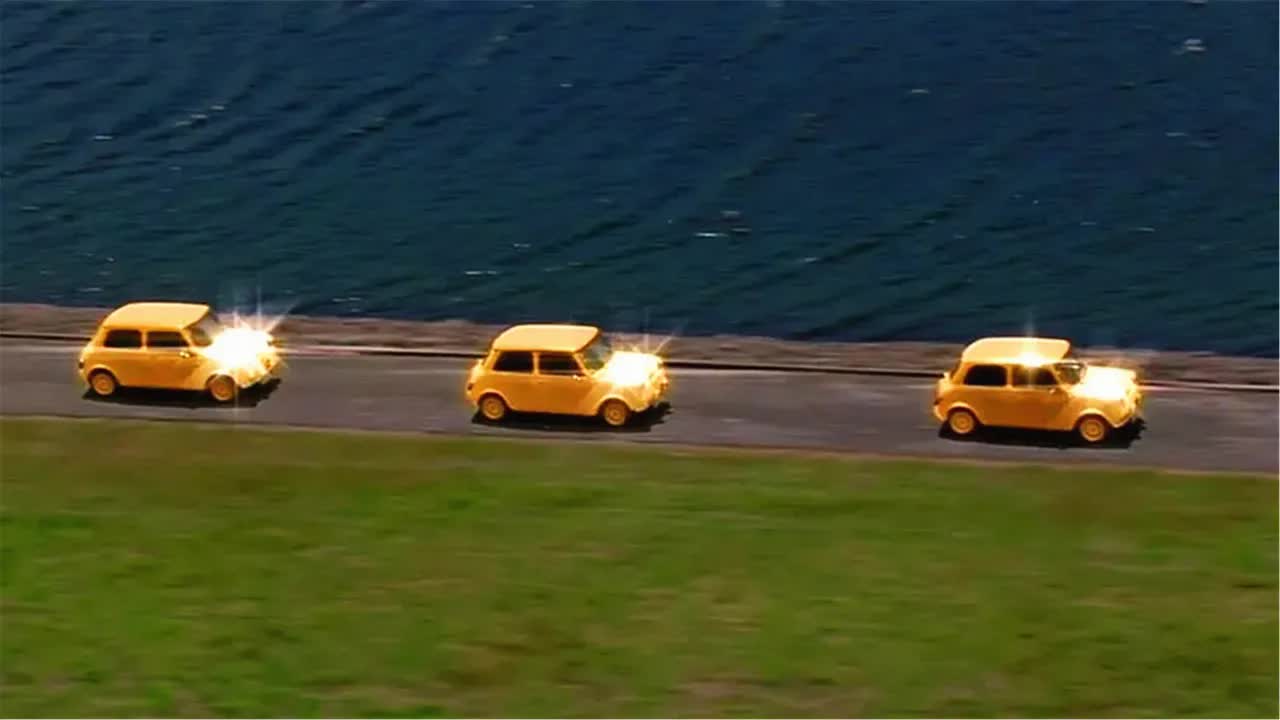 超级大盗得手十亿黄金，熔化重铸成汽车，光明正大地开走！