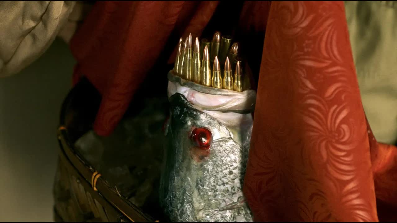 【越哥】2017年“最脏最狠”的电影，看得我脊背发凉，头皮发麻！