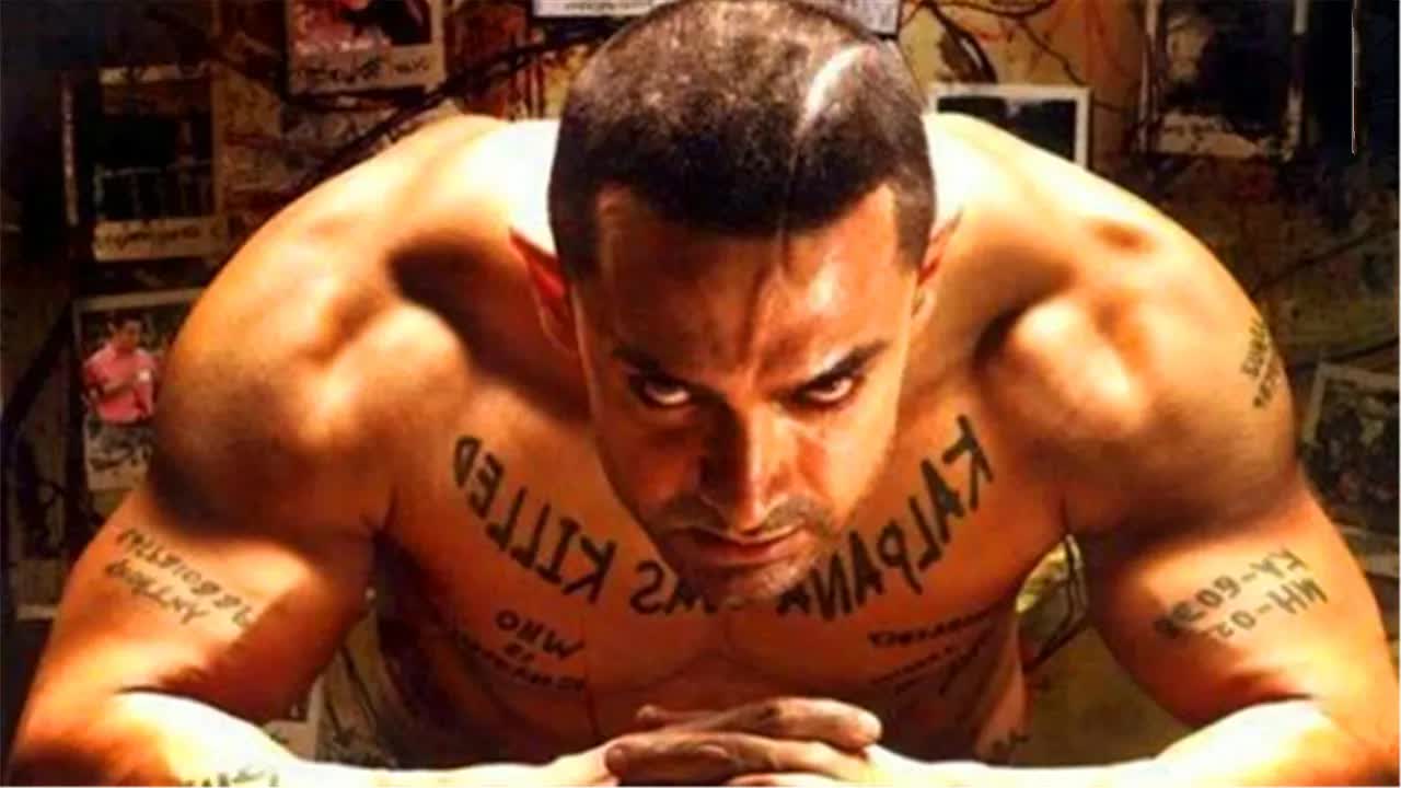 富豪目睹女友被杀，从此痛苦锻炼成杀人狂魔，所有仇人名字都被刻在身上