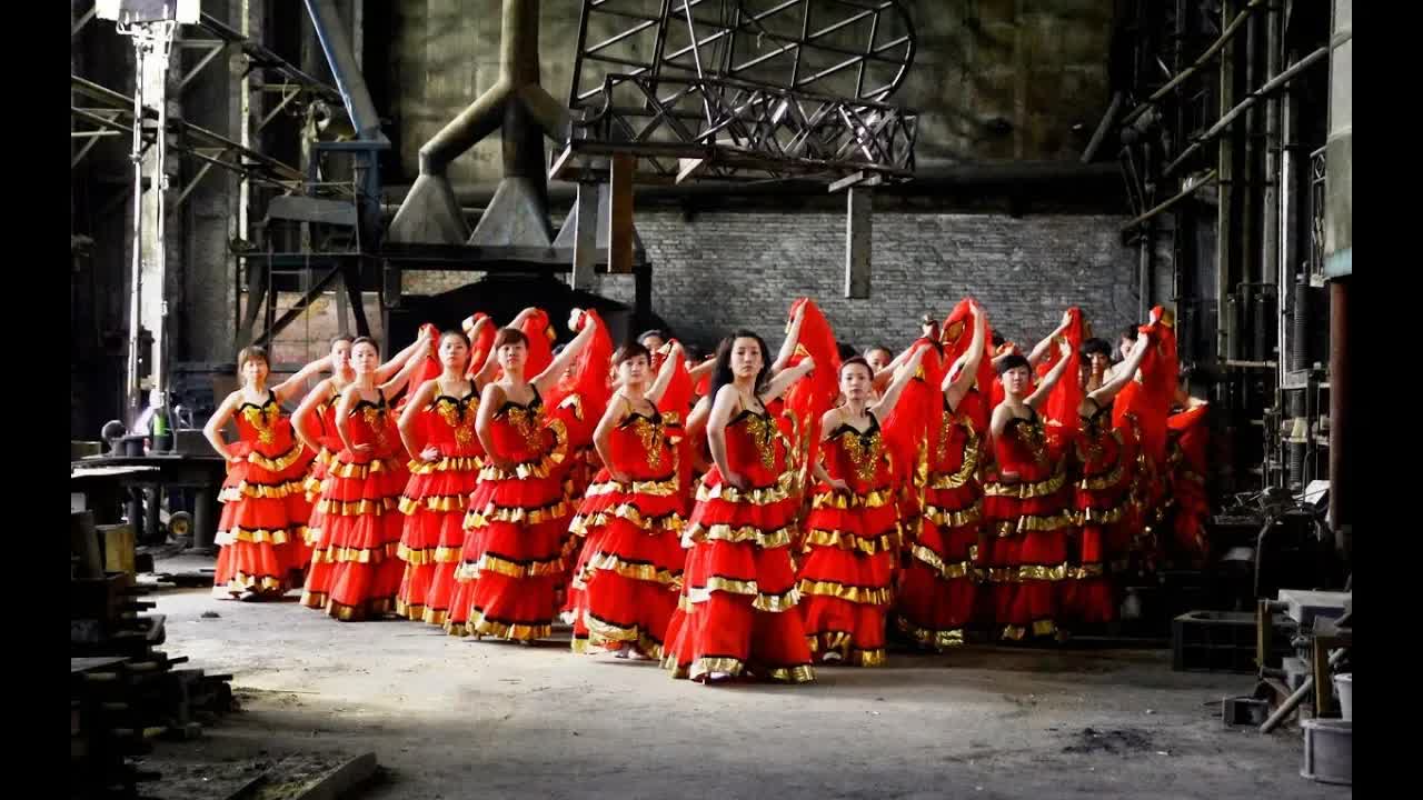 【越哥】不敢相信！500万成本就能拍出来这样的国产片，真的惊艳到我了 速看《钢的琴》